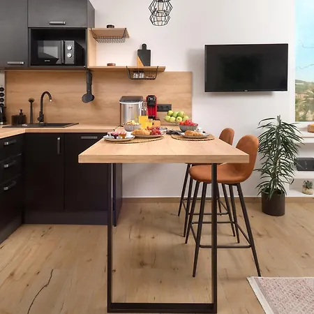 Mama Marija * Hvar Town