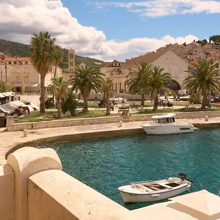 Mama Marija Hvar Town
