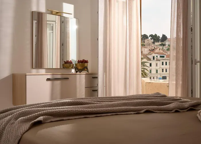 Mama Marija Hvar Town